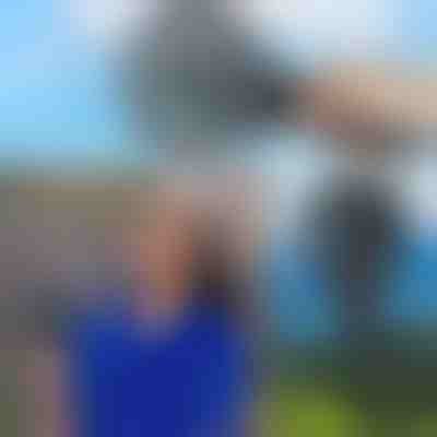 2-in-1 Wiederaufladbarer und tragbarer Mini-Ventilator mit Stativ | HANDCOLIO